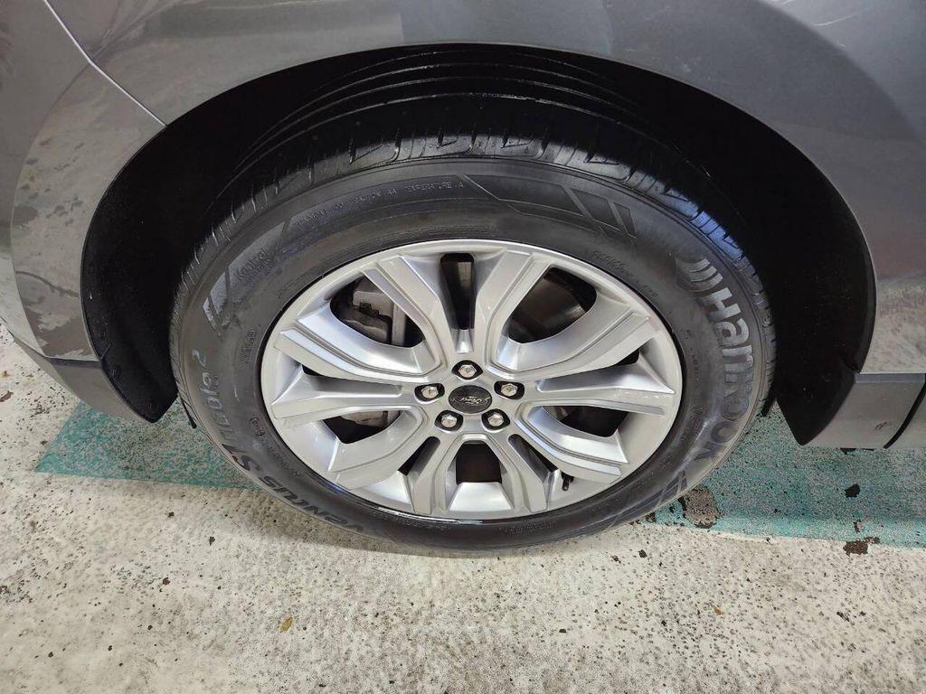used 2024 Ford Edge car, priced at $23,900