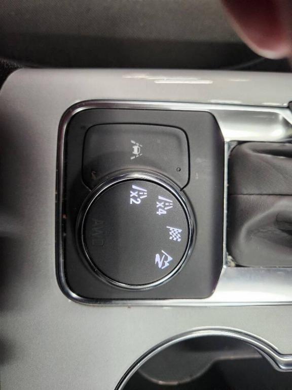 used 2025 Chevrolet Blazer car, priced at $29,900