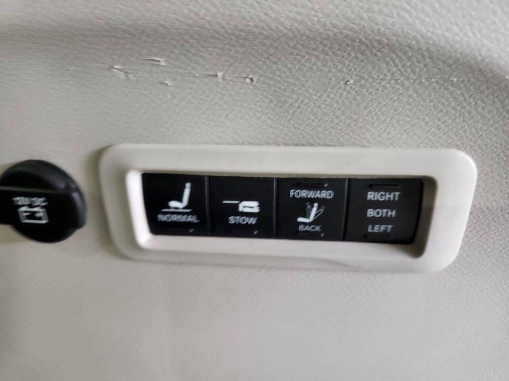 used 2020 Chrysler Pacifica car, priced at $20,900