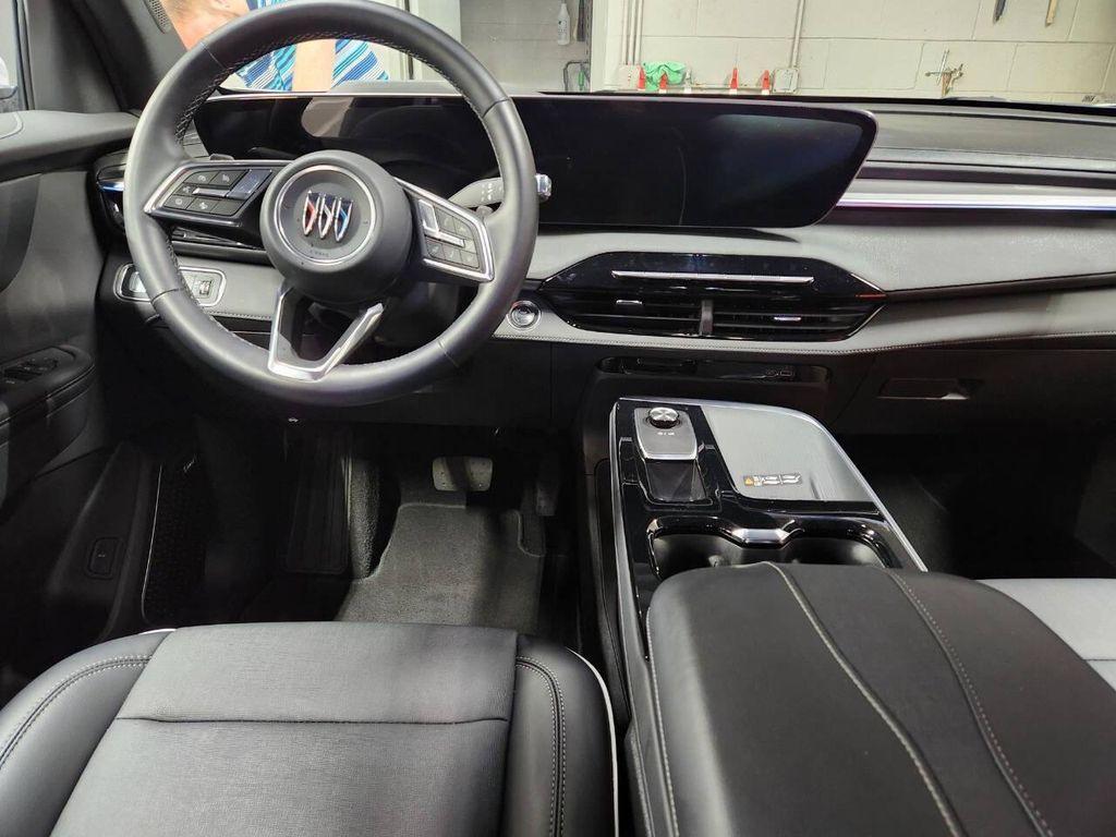 used 2025 Buick Enclave car, priced at $39,900