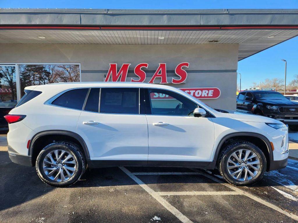 used 2025 Buick Enclave car, priced at $39,900