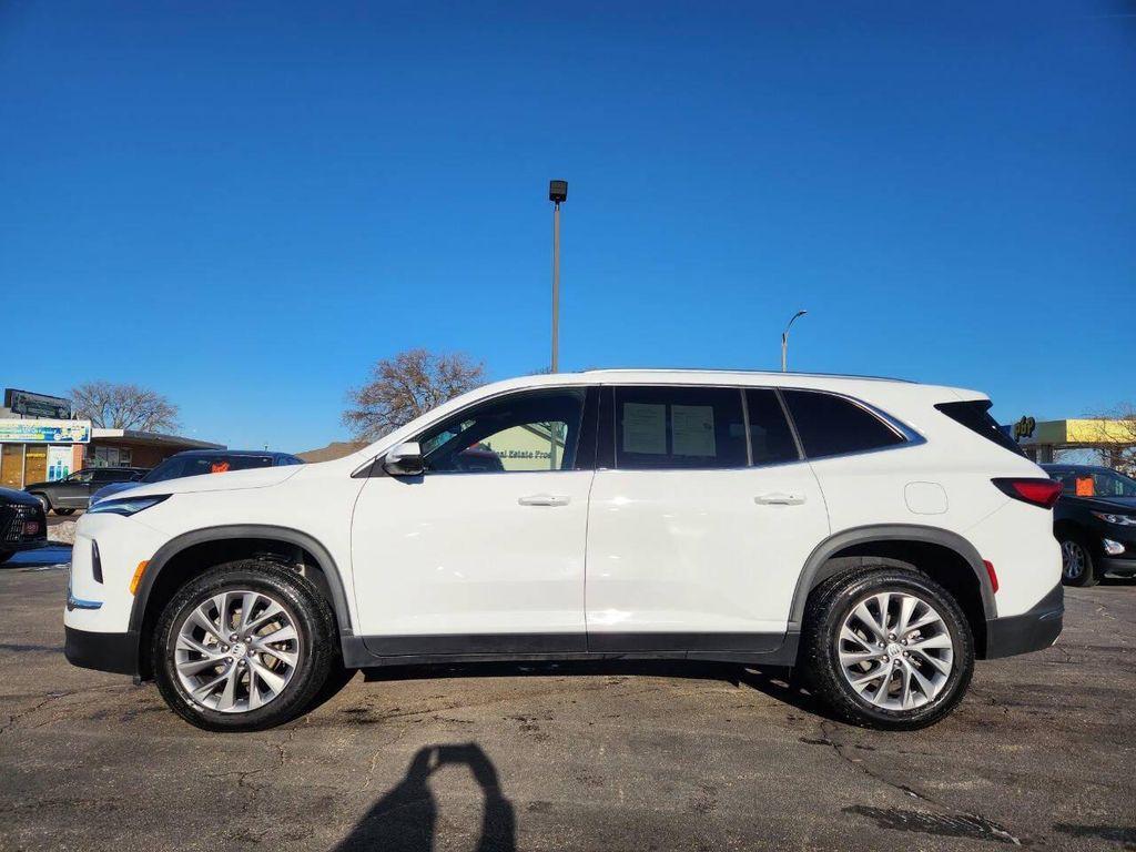 used 2025 Buick Enclave car, priced at $39,900