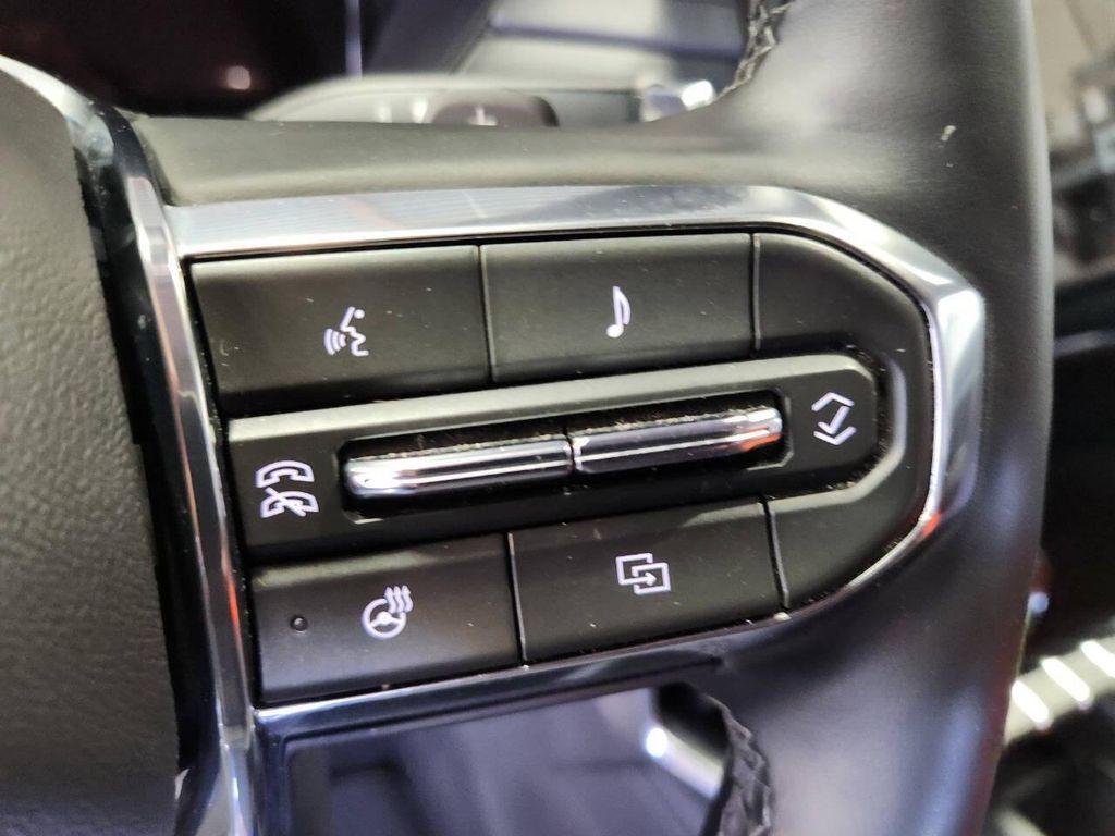 used 2025 GMC Acadia car, priced at $34,900