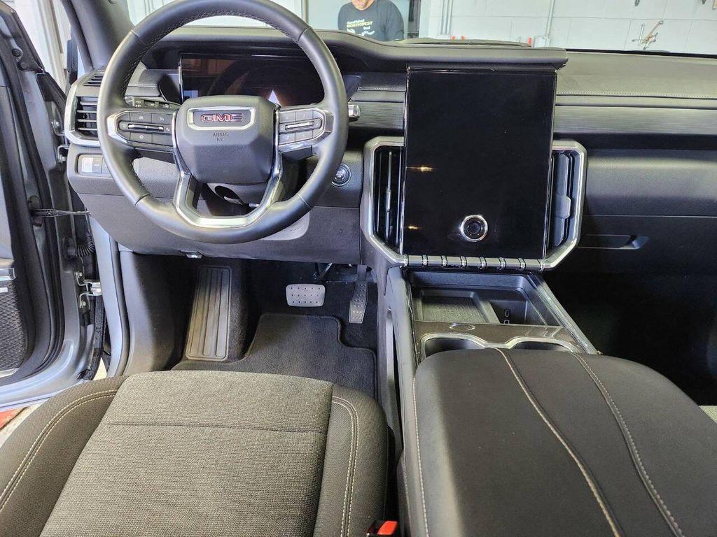 used 2025 GMC Acadia car, priced at $34,900