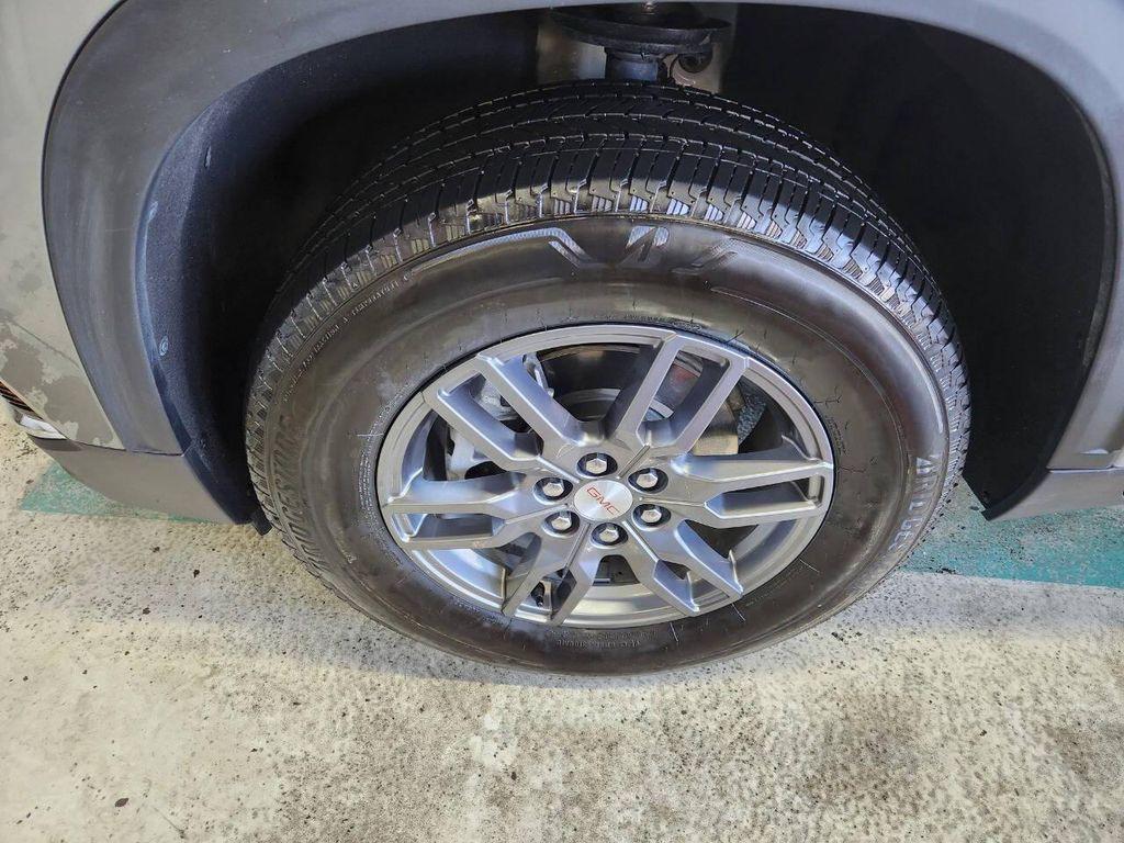 used 2025 GMC Acadia car, priced at $34,900