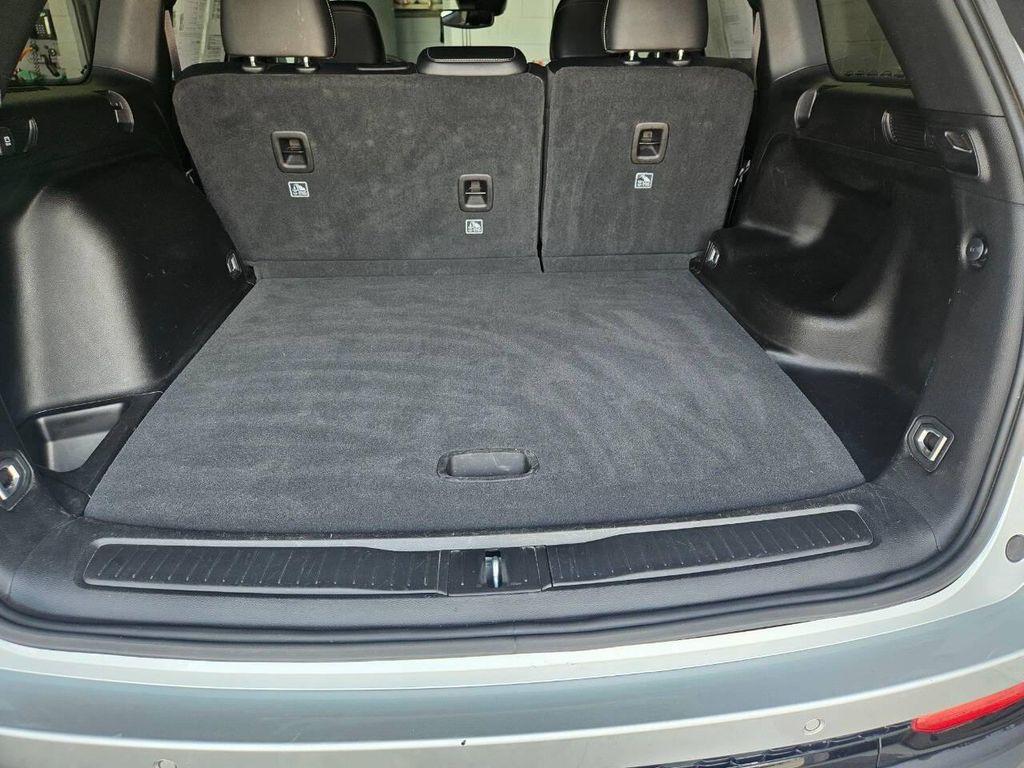 used 2024 Jeep Grand Cherokee car, priced at $33,900