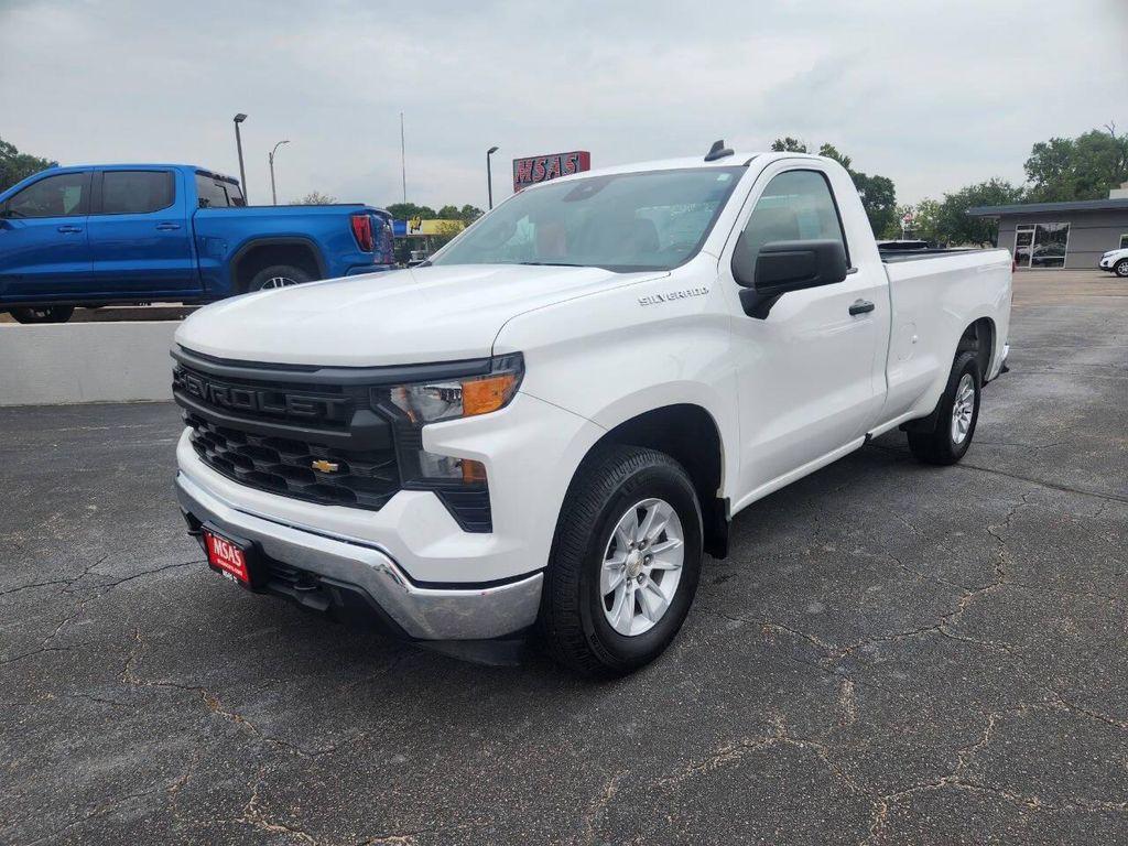 used 2024 Chevrolet Silverado 1500 car, priced at $29,900