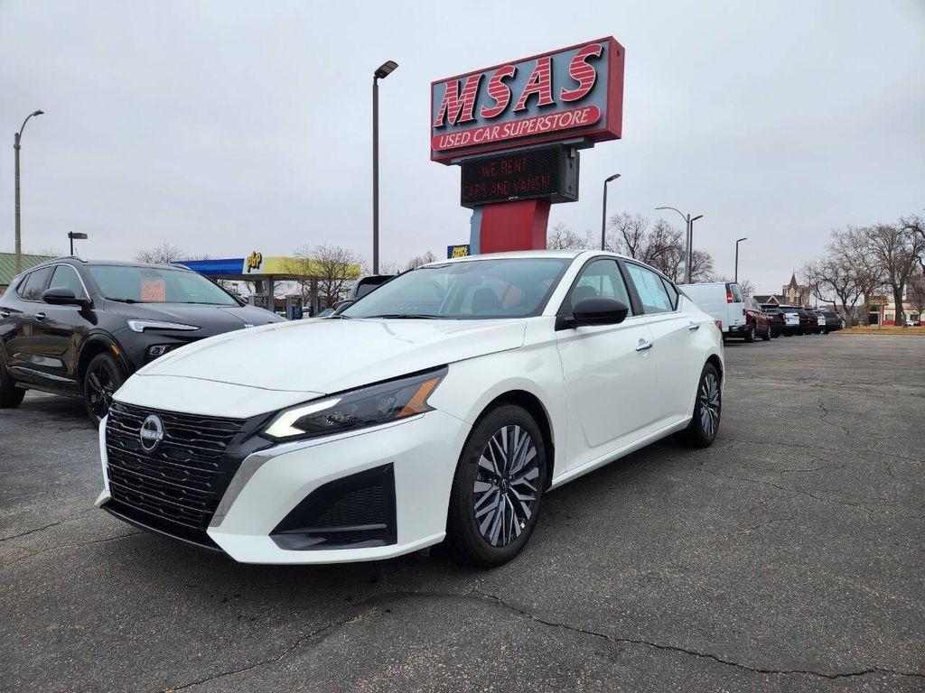 used 2025 Nissan Altima car, priced at $21,900