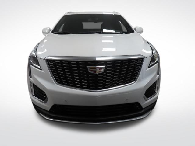 used 2025 Cadillac XT5 car, priced at $42,250
