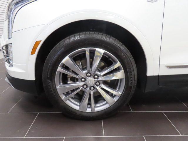 used 2025 Cadillac XT5 car, priced at $42,250