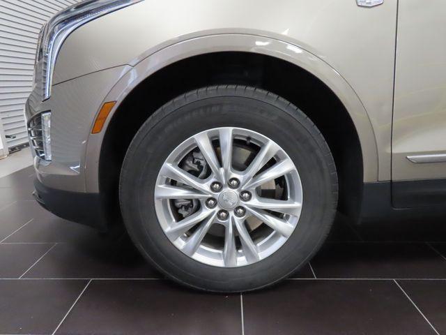 used 2022 Cadillac XT5 car, priced at $26,895