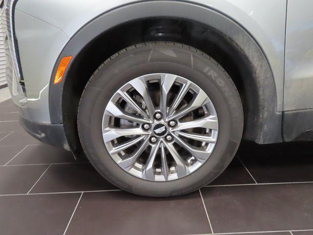 used 2025 Cadillac XT4 car, priced at $34,995