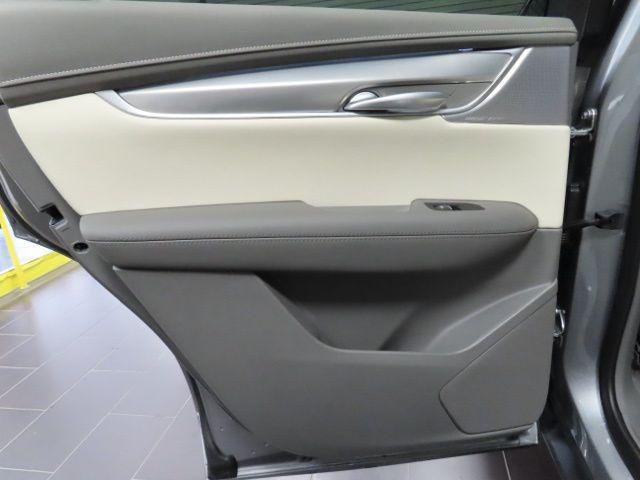 used 2025 Cadillac XT5 car, priced at $42,449