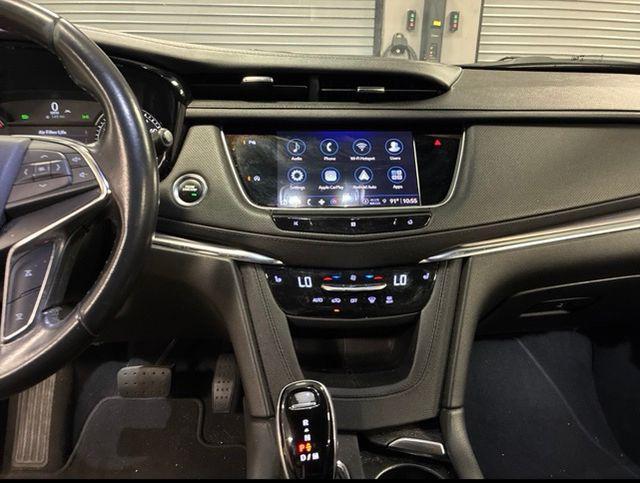 used 2021 Cadillac XT5 car, priced at $25,229