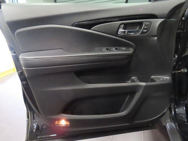 used 2021 Honda Pilot car, priced at $25,390