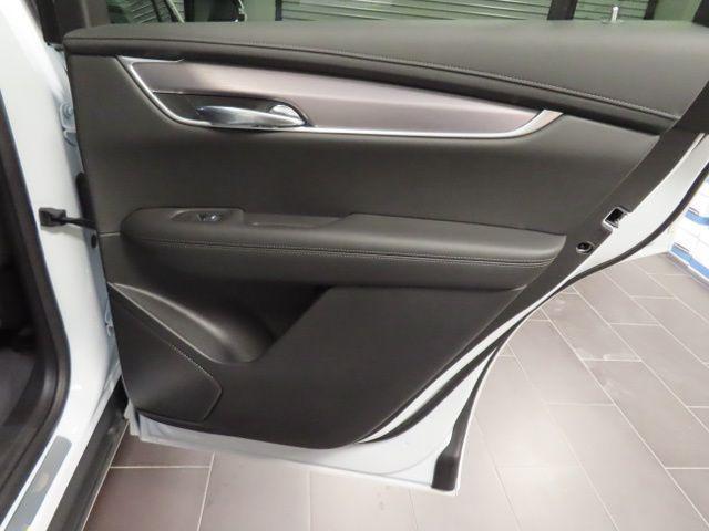 new 2025 Cadillac XT6 car, priced at $52,165