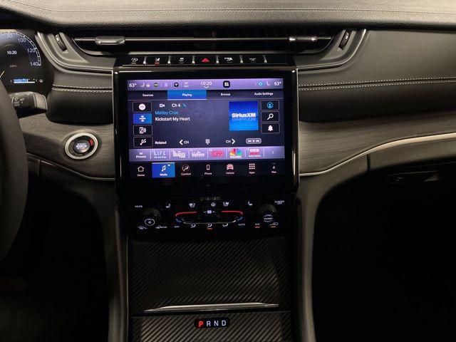 used 2025 Jeep Grand Cherokee car, priced at $39,720