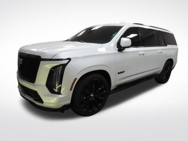 used 2025 Cadillac Escalade ESV car, priced at $172,555