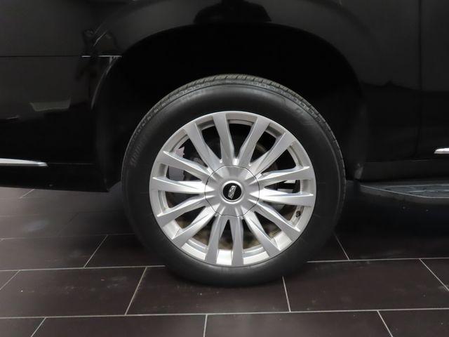 used 2022 Cadillac Escalade ESV car, priced at $59,717
