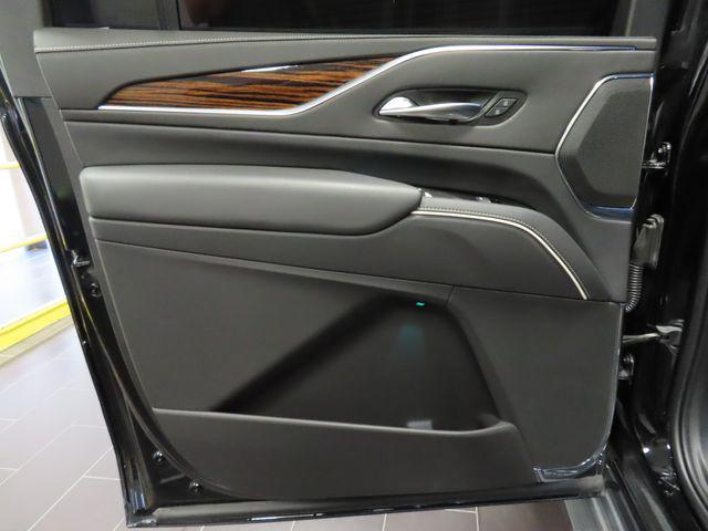 used 2022 Cadillac Escalade ESV car, priced at $59,717