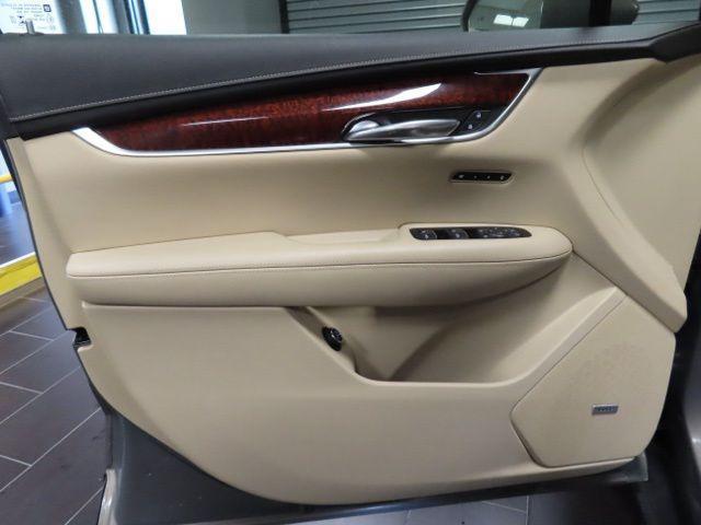 used 2019 Cadillac XT5 car, priced at $14,222