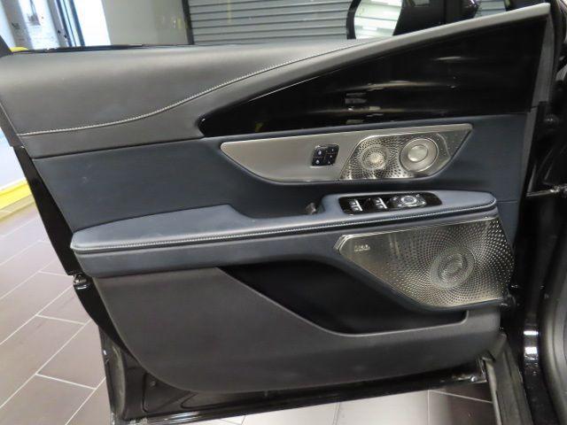 used 2024 Lincoln Nautilus car, priced at $48,697