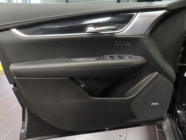 used 2025 Cadillac XT5 car, priced at $40,698