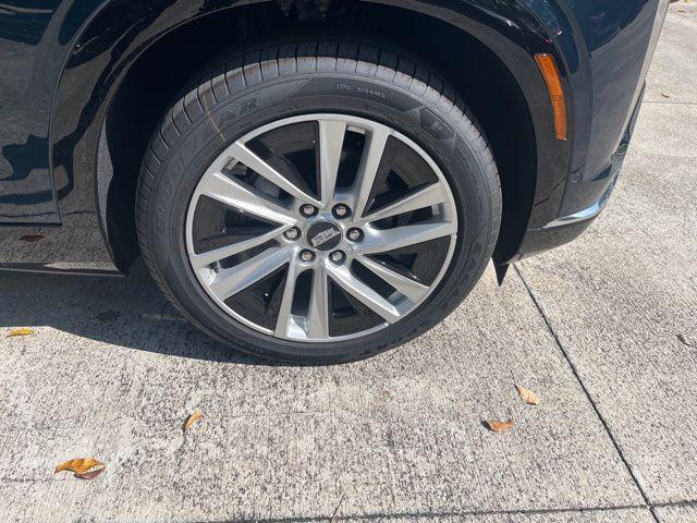 new 2026 Cadillac VISTIQ car, priced at $80,014