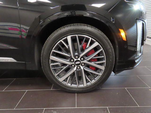 used 2022 Cadillac XT6 car, priced at $34,080