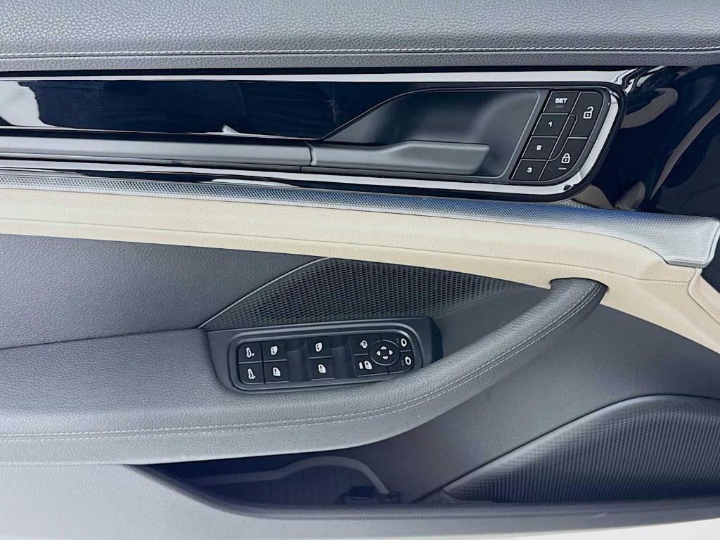 new 2026 Porsche Panamera car, priced at $126,410