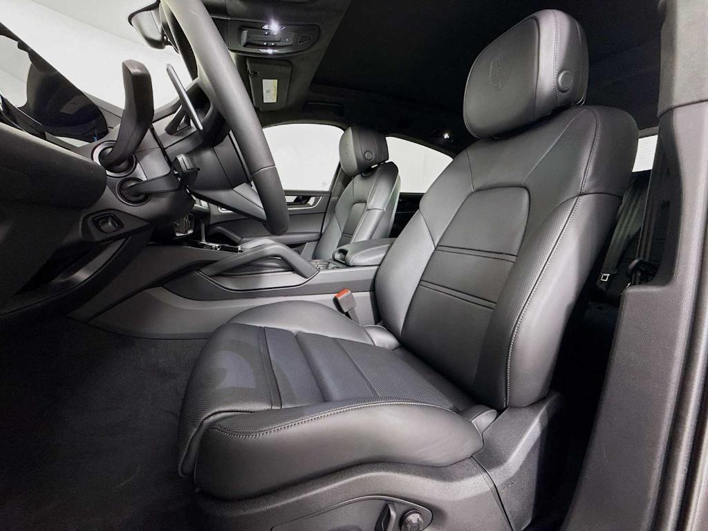 new 2025 Porsche Cayenne car, priced at $212,415