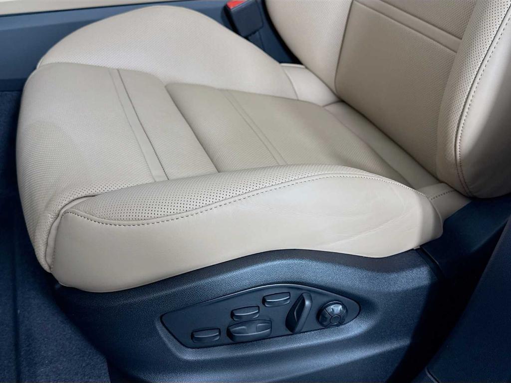 new 2026 Porsche Cayenne car, priced at $132,940