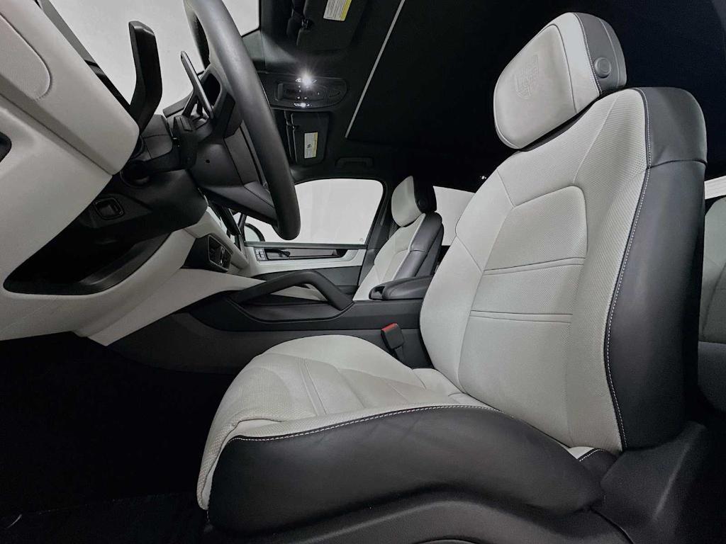 used 2025 Porsche Cayenne car, priced at $96,900