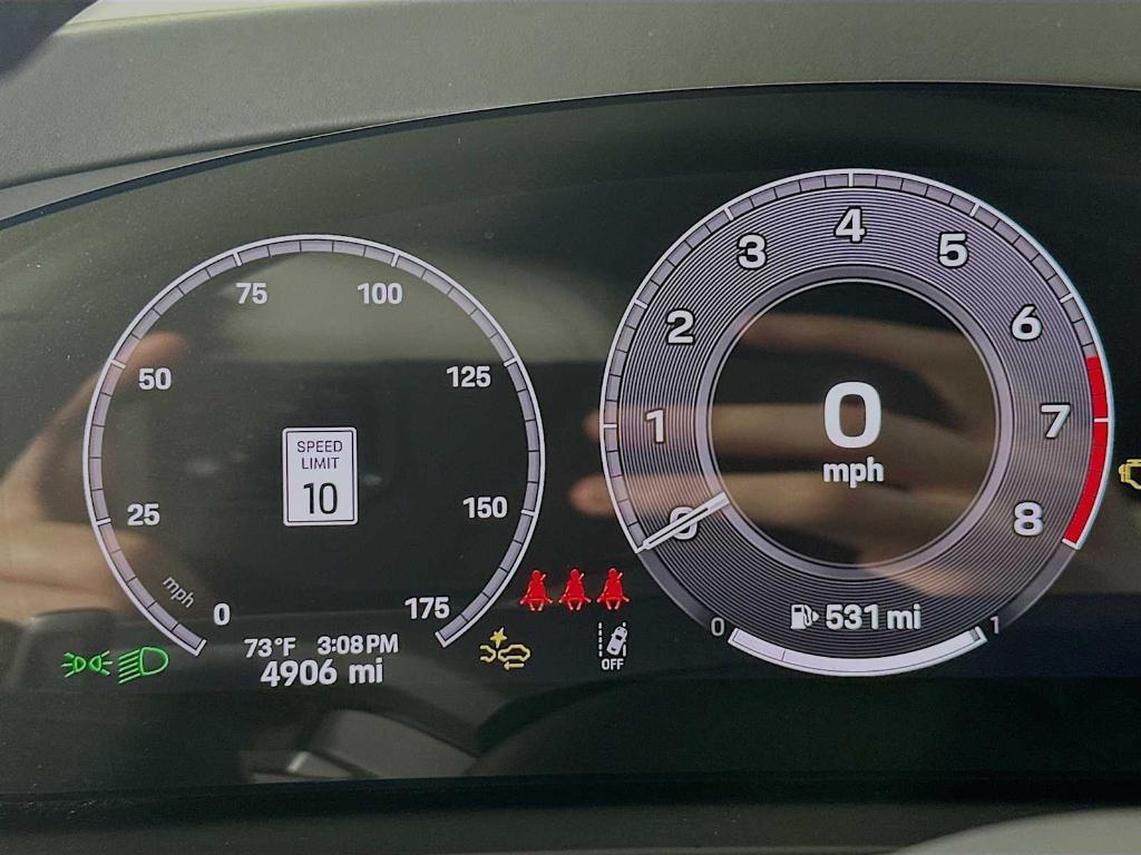 used 2025 Porsche Cayenne car, priced at $96,900