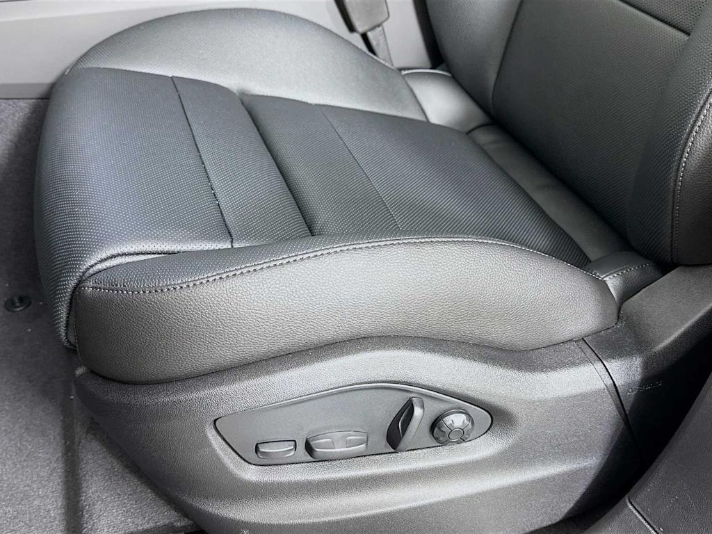 new 2026 Porsche Cayenne car, priced at $108,370