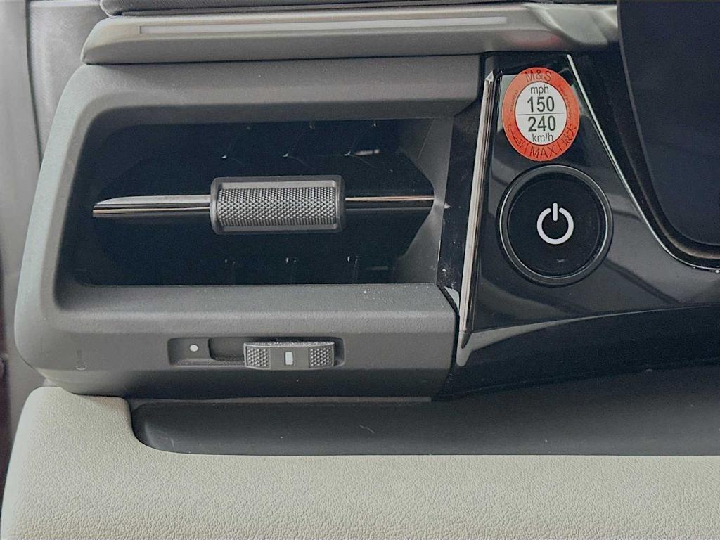 used 2025 Porsche Macan car, priced at $82,900