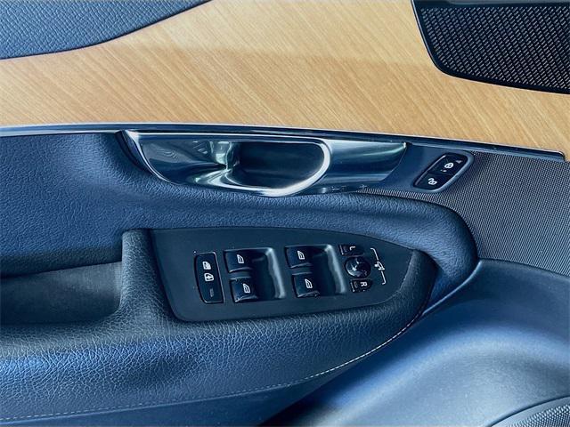 used 2022 Volvo XC90 car, priced at $31,491