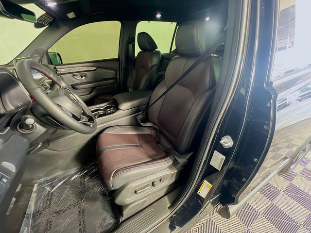 used 2025 Honda Pilot car, priced at $46,392