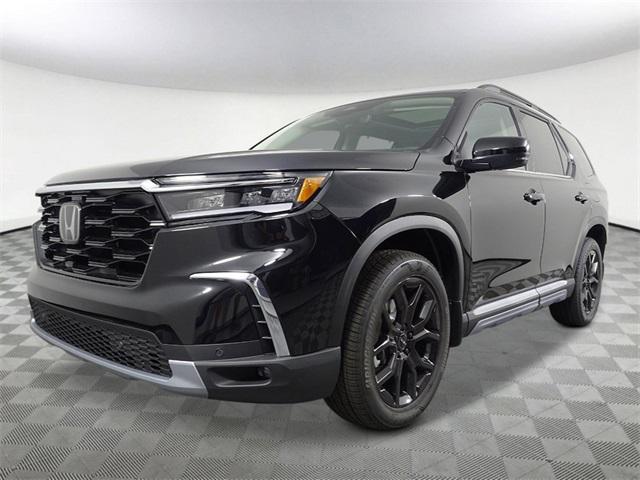 new 2025 Honda Pilot car, priced at $49,307