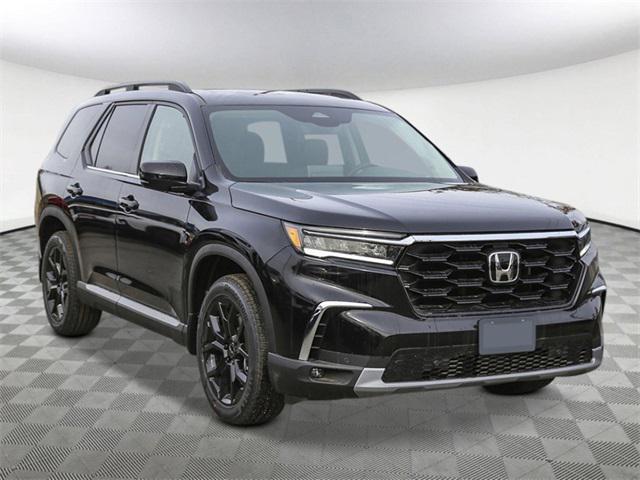 new 2025 Honda Pilot car, priced at $49,082