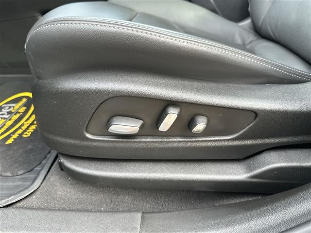 used 2024 Cadillac XT6 car, priced at $49,255
