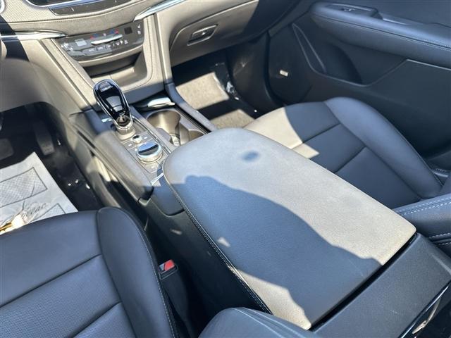 used 2024 Cadillac XT5 car, priced at $38,995