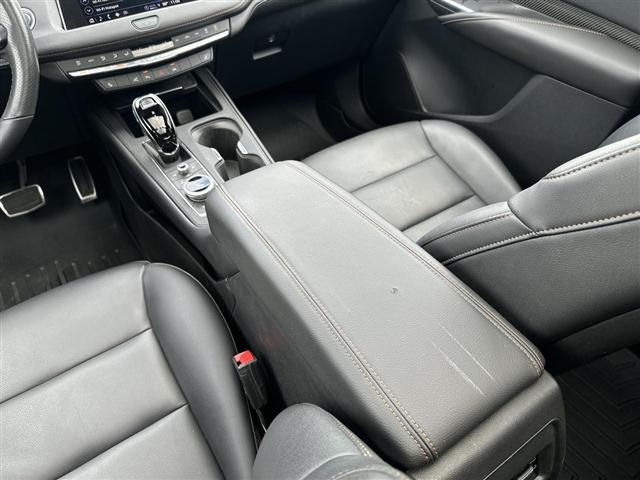 used 2022 Cadillac XT4 car, priced at $31,255