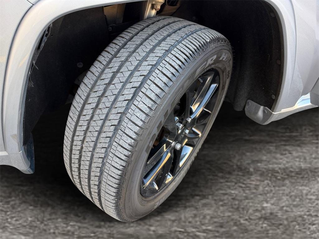 used 2020 Jeep Grand Cherokee car, priced at $22,902