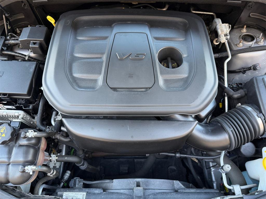 used 2020 Jeep Grand Cherokee car, priced at $22,902