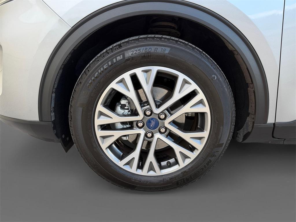 used 2022 Ford Escape car, priced at $19,176