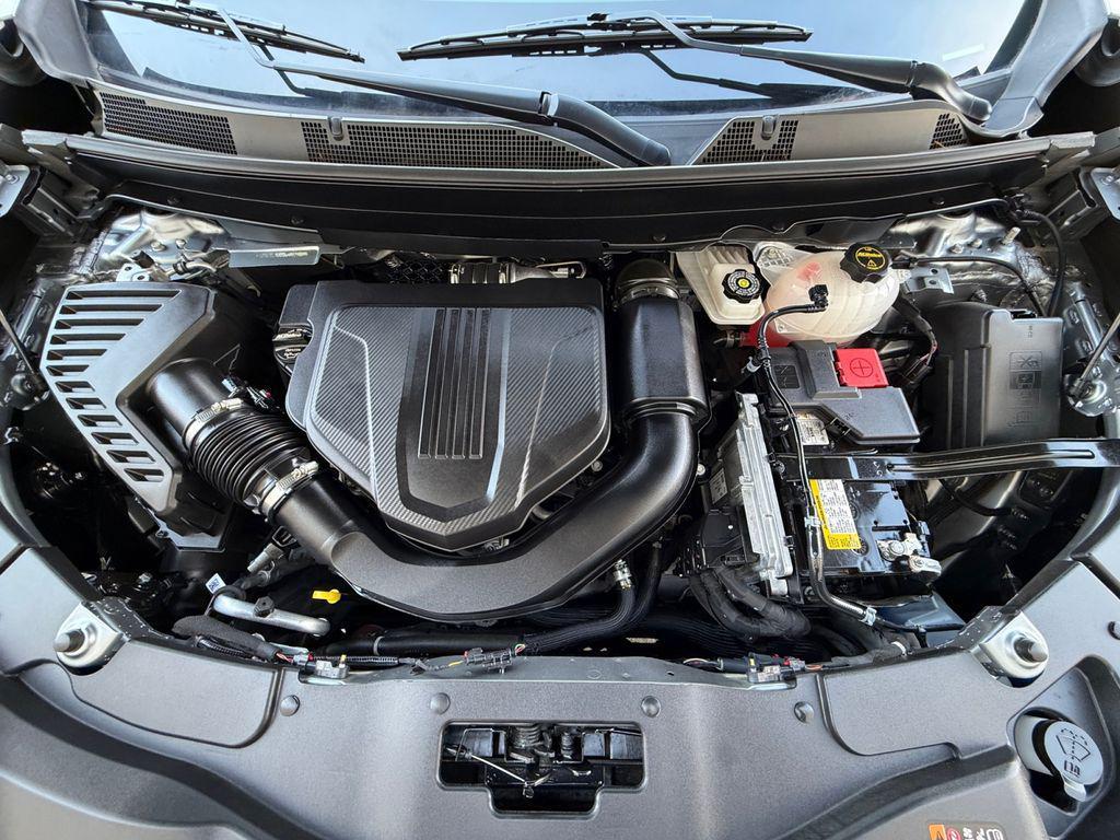 used 2025 Chevrolet Traverse car, priced at $45,183