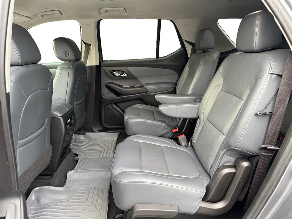 used 2021 Chevrolet Traverse car, priced at $18,682
