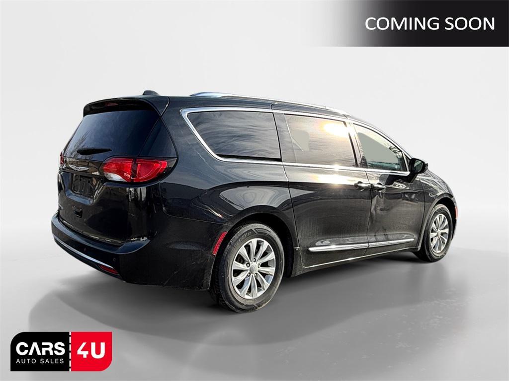 used 2019 Chrysler Pacifica car