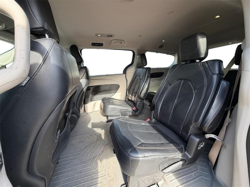 used 2019 Chrysler Pacifica car